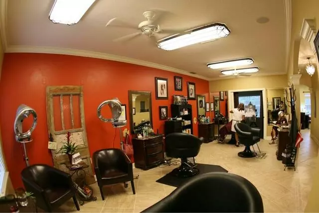 Art N Illusion Salon & Photography Studio