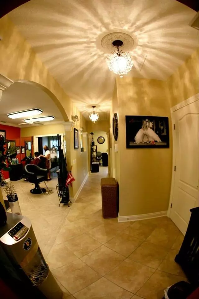 Art N Illusion Salon & Photography Studio
