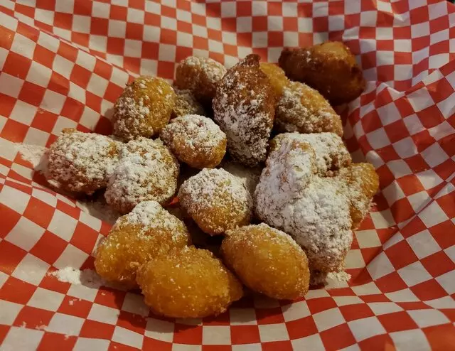 Trent’s seafood & Grill