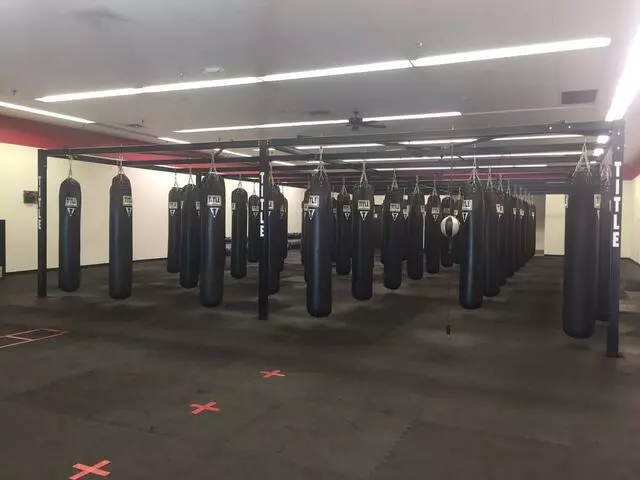 TITLE Boxing Club