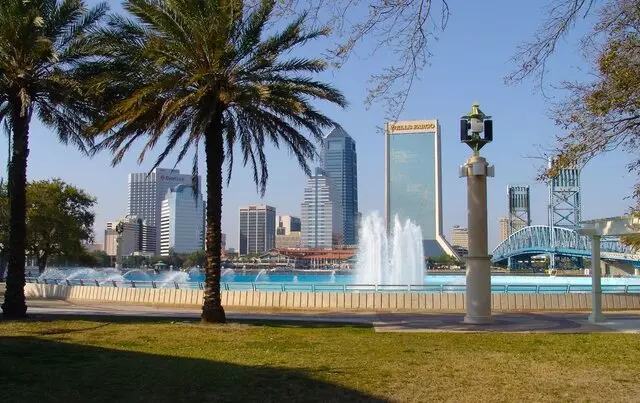 904 Realty LLC