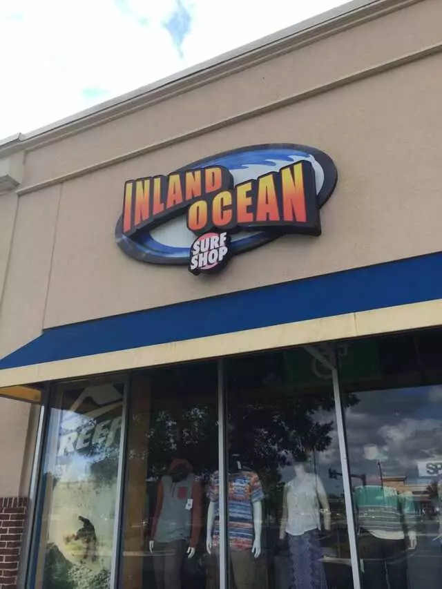 Inland Ocean Surf