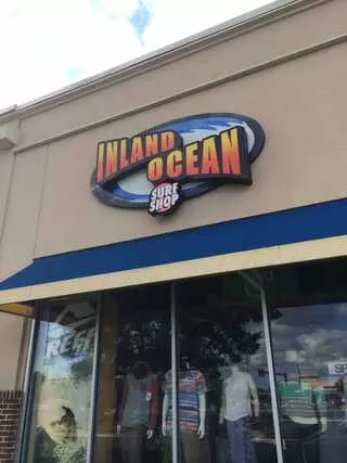 Inland Ocean Surf