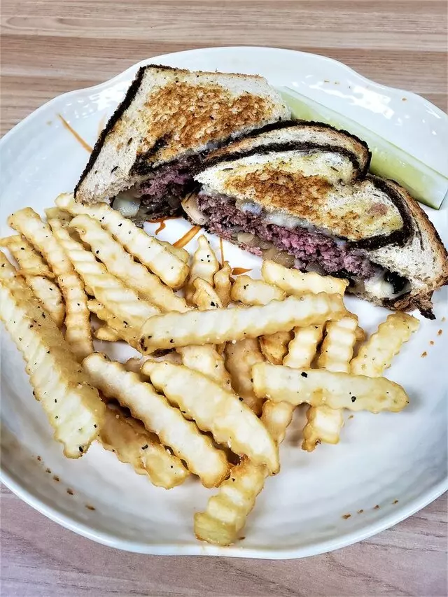 A and R’s Out of Bounds Cafe and Restaurant