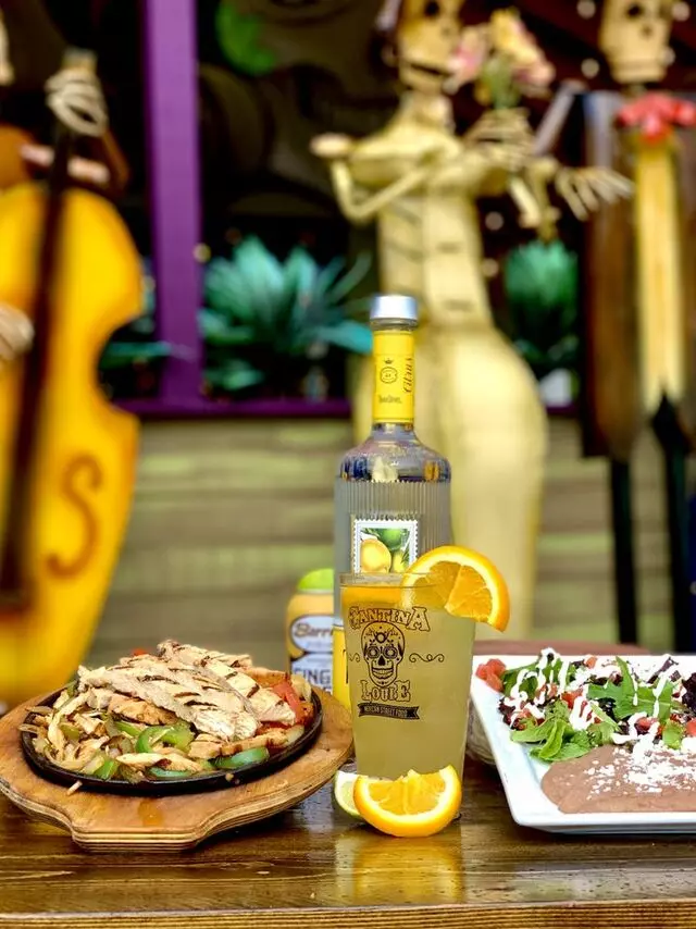 Cantina Louie