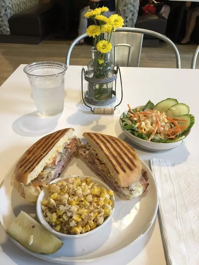 20West Cafe