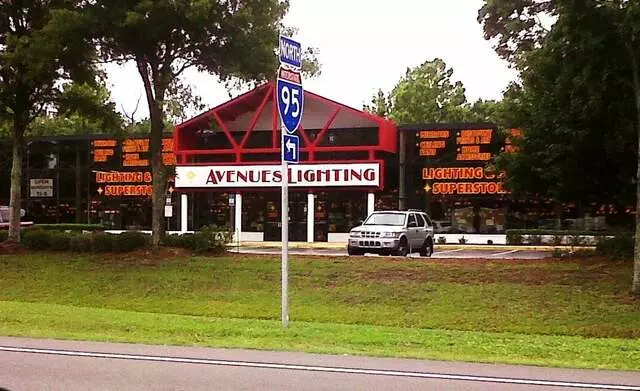 Avenues Lighting