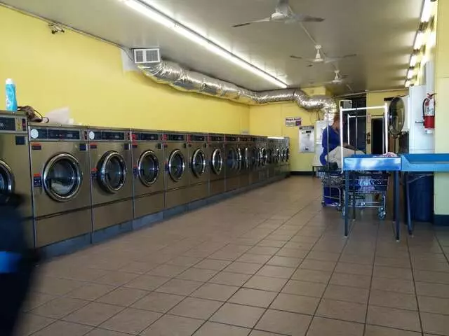 24 Hour Coin Laundry
