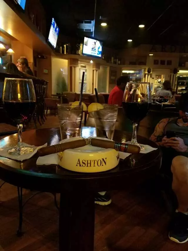 Aromas Cigar & Wine Bar