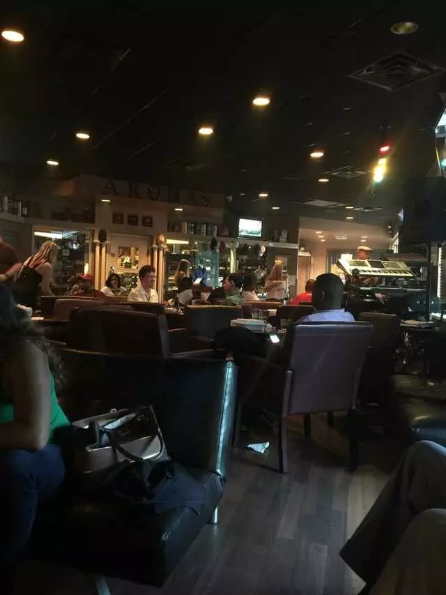 Aromas Cigar & Wine Bar
