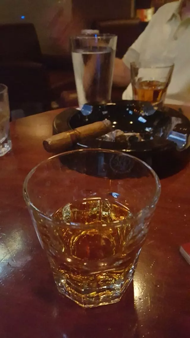 Aromas Cigar & Wine Bar