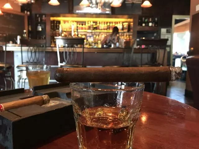 Aromas Cigar & Wine Bar