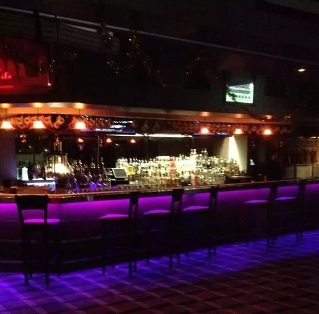 Aromas Cigar & Wine Bar