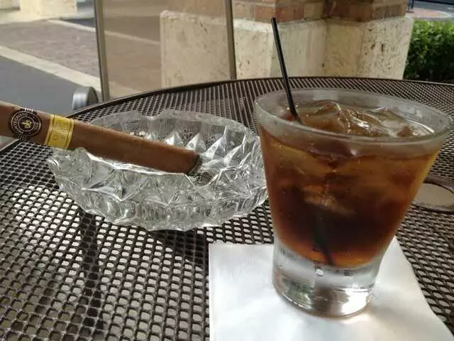 Aromas Cigar & Wine Bar