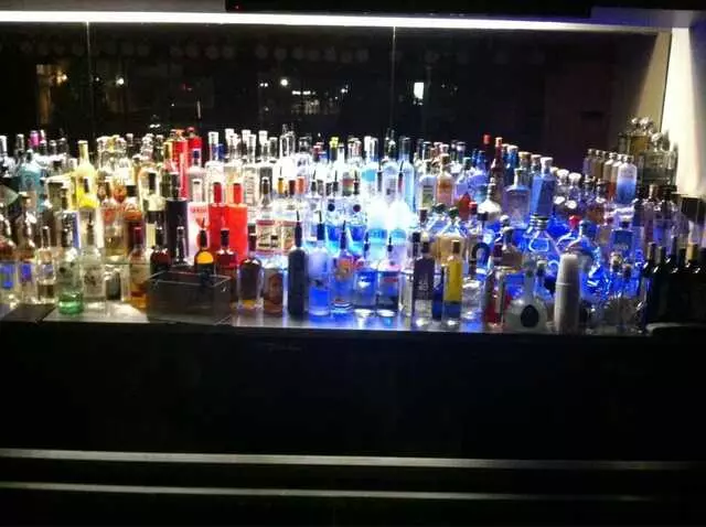 Aromas Cigar & Wine Bar