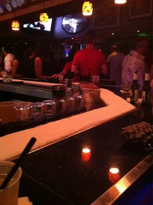 Aromas Cigar & Wine Bar
