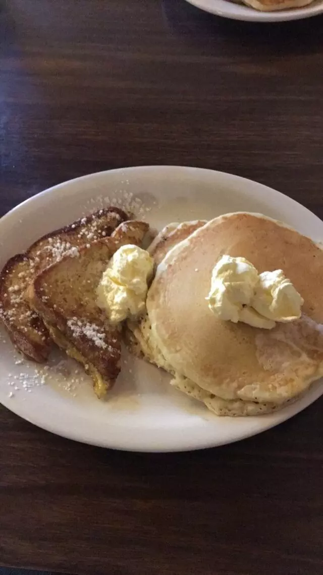 Arlington’s Grill & Cafe