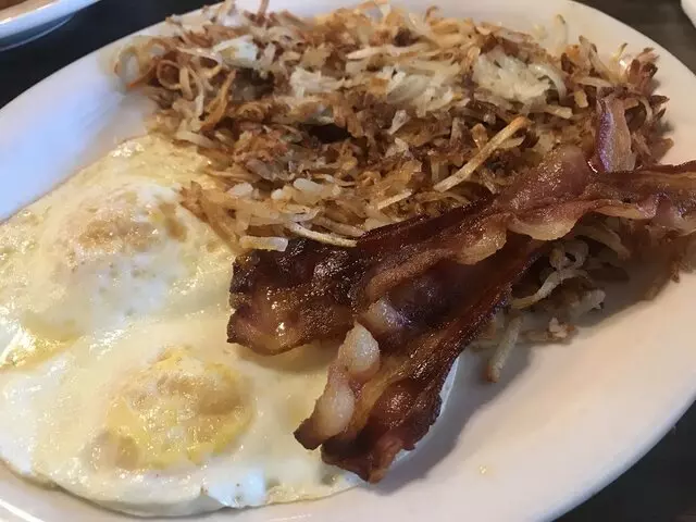 Arlington’s Grill & Cafe