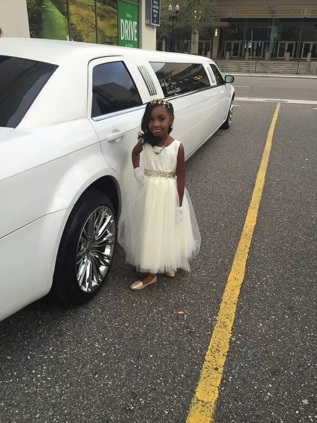 At Your Service Limos