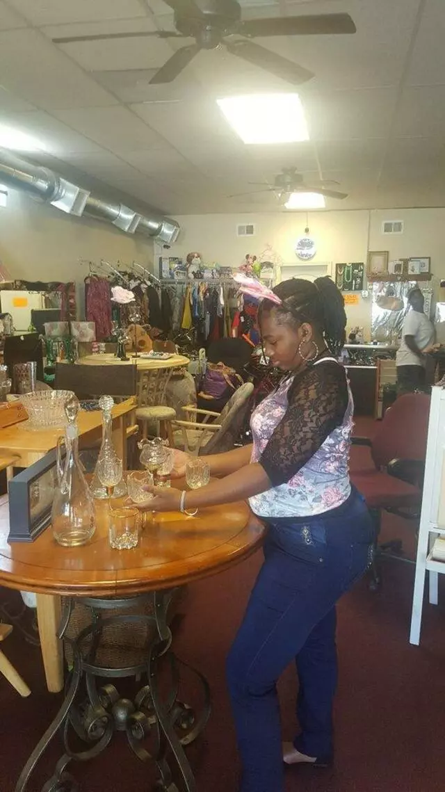 2nd Glance Consignment Shop