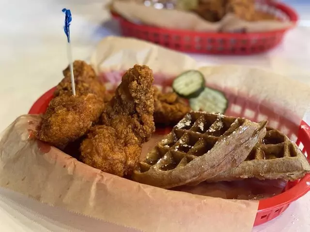 Huey’s Nashville Hot Chicken