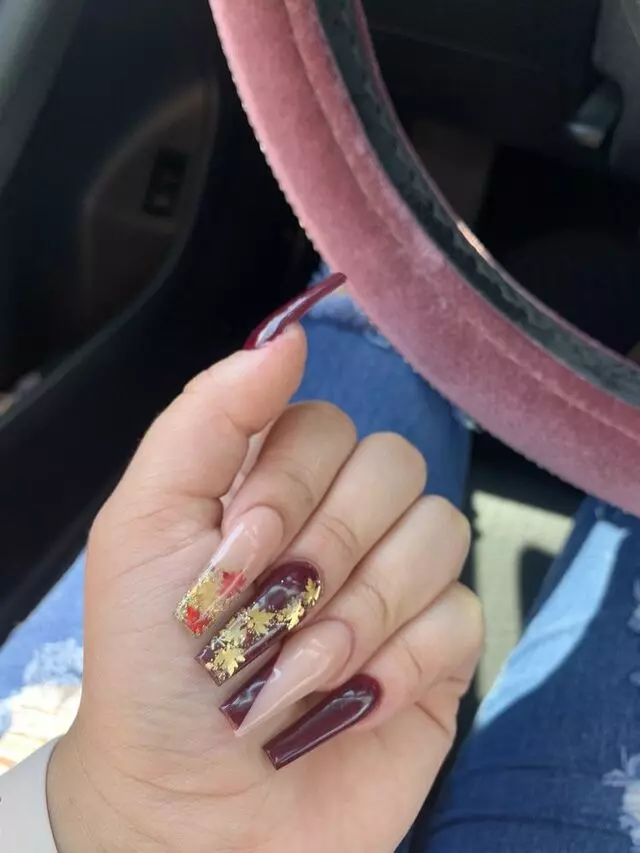 XO Sam Nails