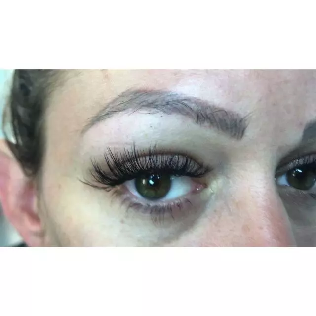 Azja Lash Bar