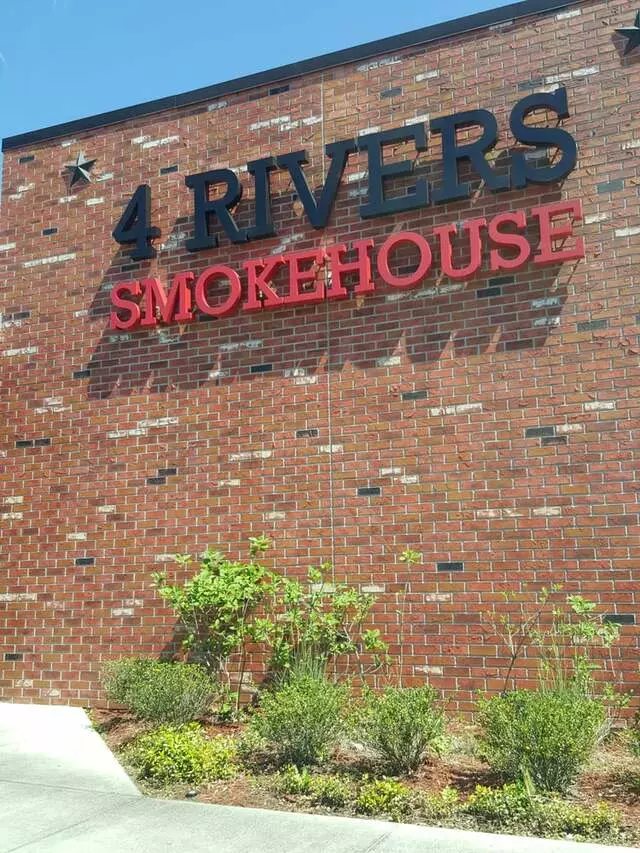 4 Rivers Smokehouse