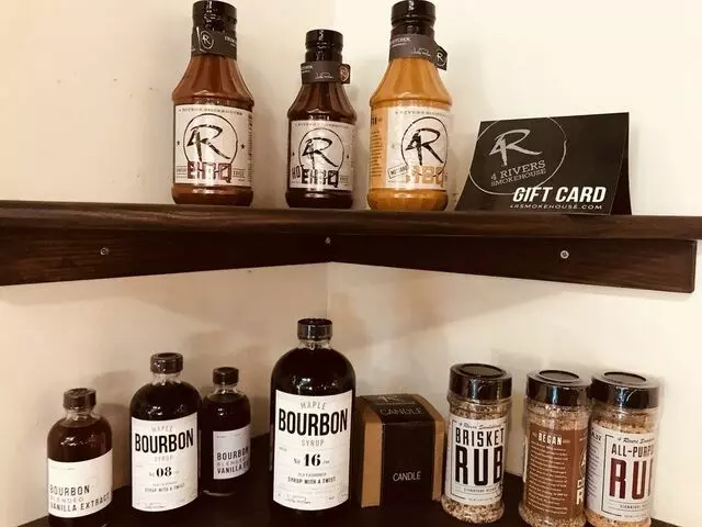 4 Rivers Smokehouse