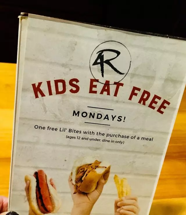 4 Rivers Smokehouse