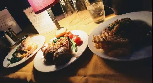 Alhambra Theatre & Dining