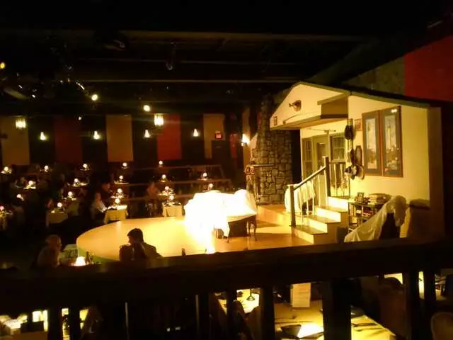 Alhambra Theatre & Dining