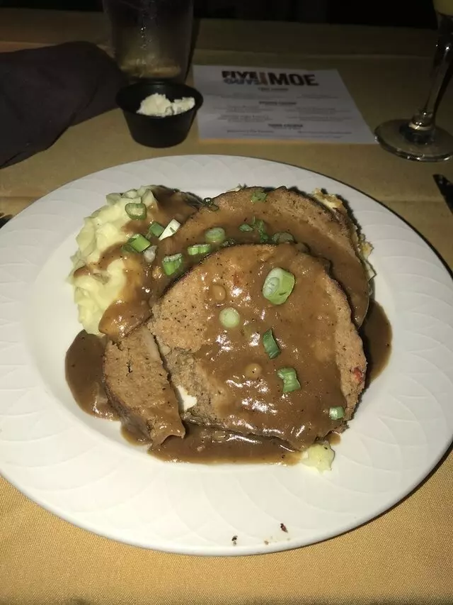 Alhambra Theatre & Dining