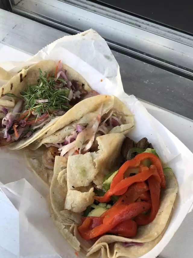 Alma Food Truck