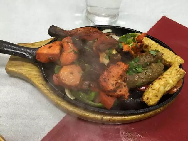 Apna Restaurant Pakistani & Indian Cuisine