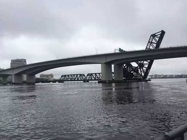Acosta Bridge