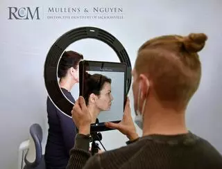 Mullens & Nguyen Distinctive Dentistry
