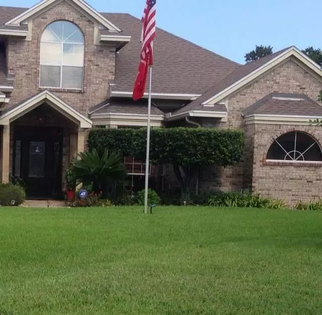 A Landmark Lawn