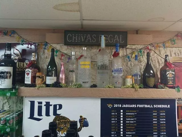 5 Star Liquor Bar & Grill