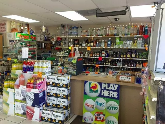 5 Star Liquor Bar & Grill