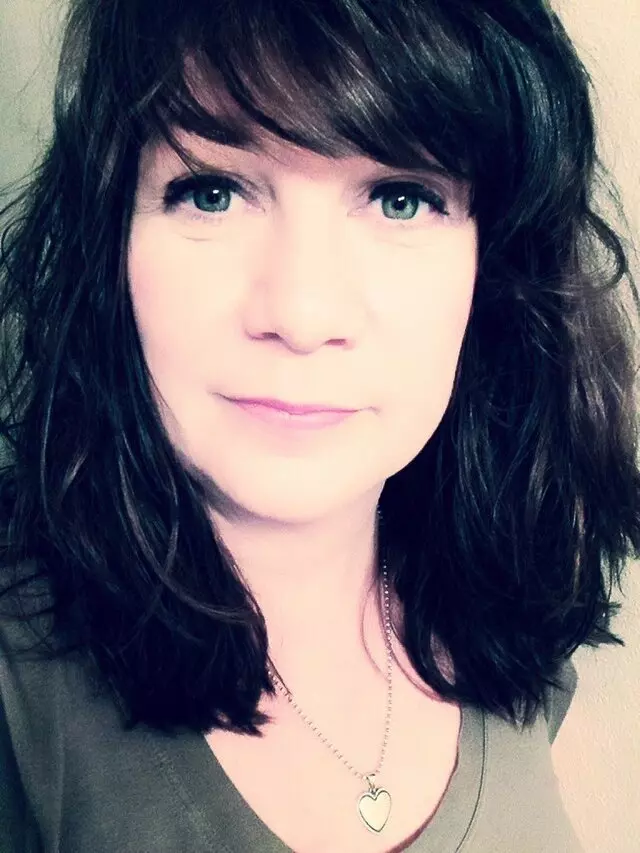 Anne St John Medium