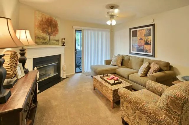 Avia St. Johns Apartment Homes