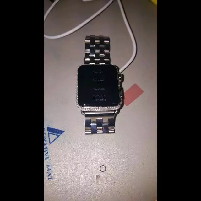 10,000 Cellphones of Dunn Ave