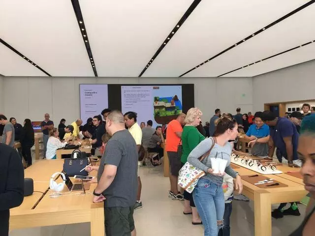 Apple Store