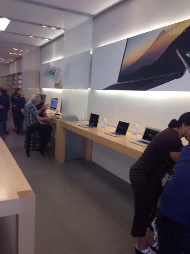 Apple Store