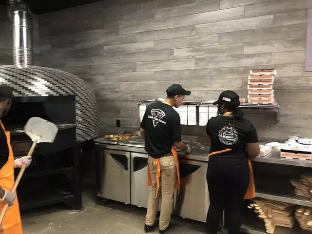 1000 Degrees Neapolitan Pizza