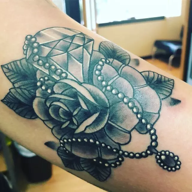 8th Day Tattoo Gallery
