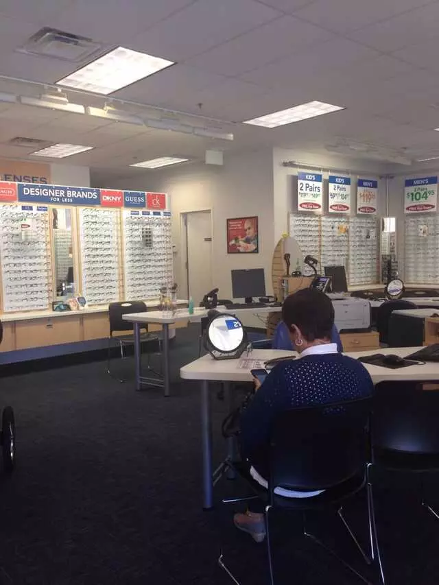 America’s Best Contacts & Eyeglasses