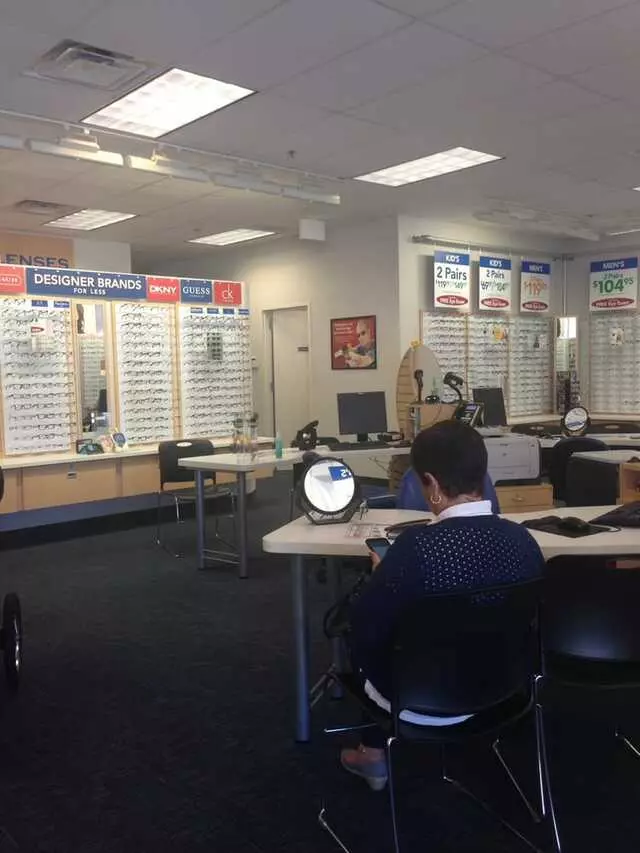 America’s Best Contacts & Eyeglasses