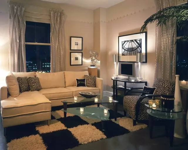 11 East Forsyth Apartments